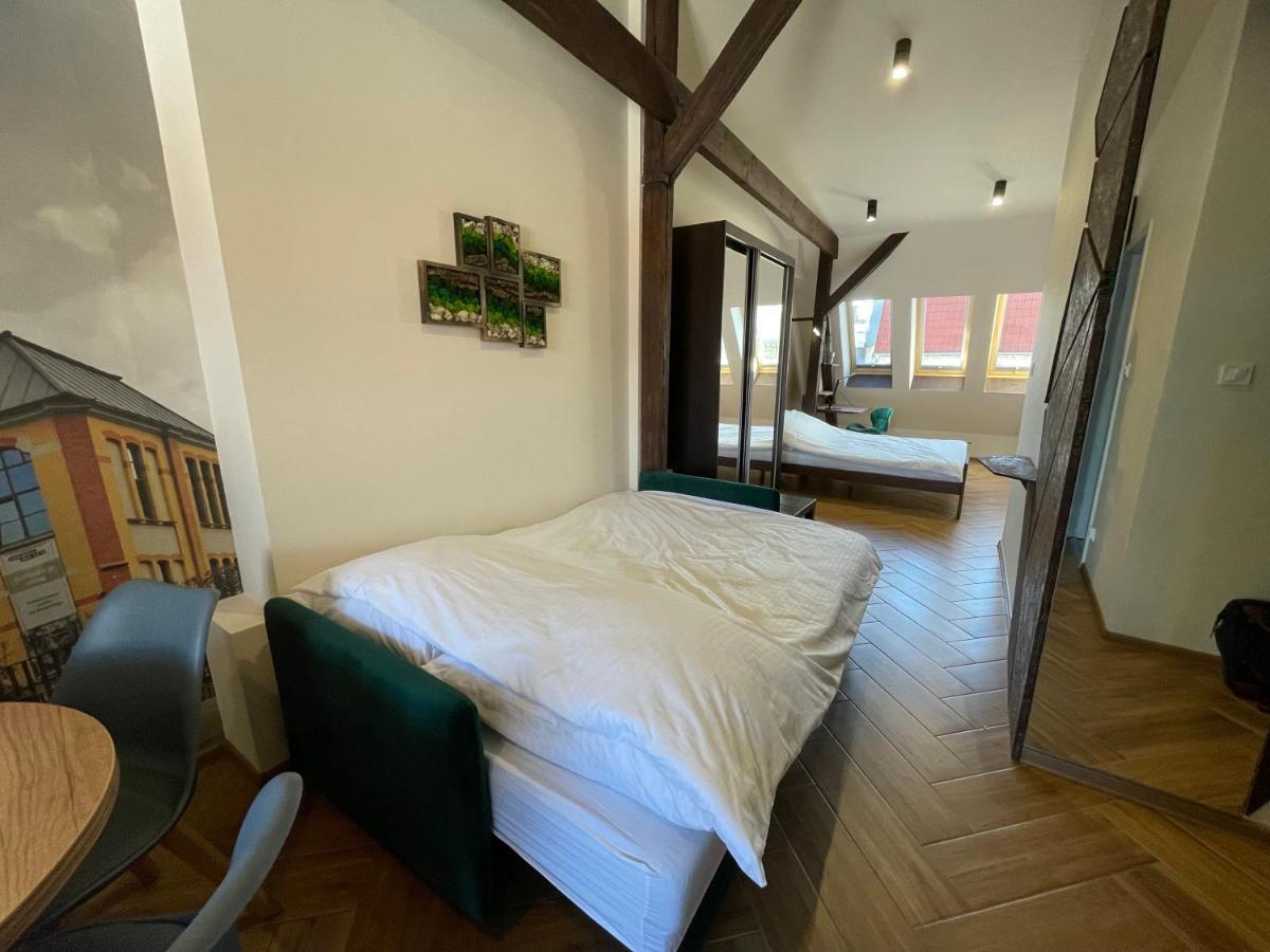 Long Attic Studio Posen Exterior foto